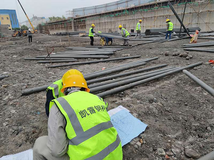 阜新螺栓球网架结构